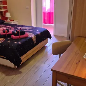 Lady D Bed and breakfast